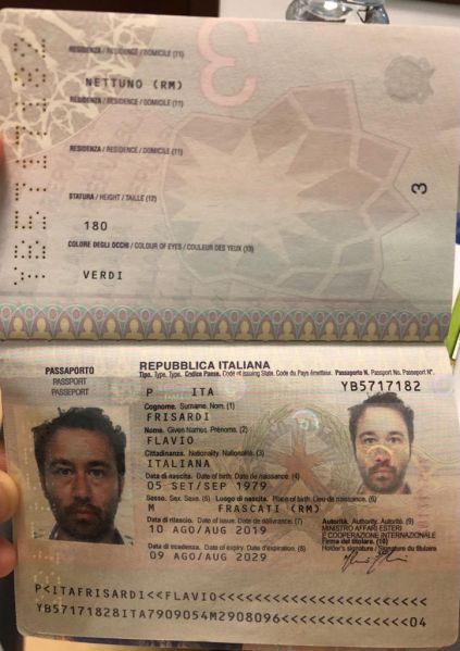File:Frisardi Flavio passaporto1.jpeg